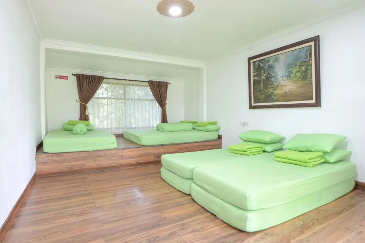 Villa di Bogor untuk rombongan